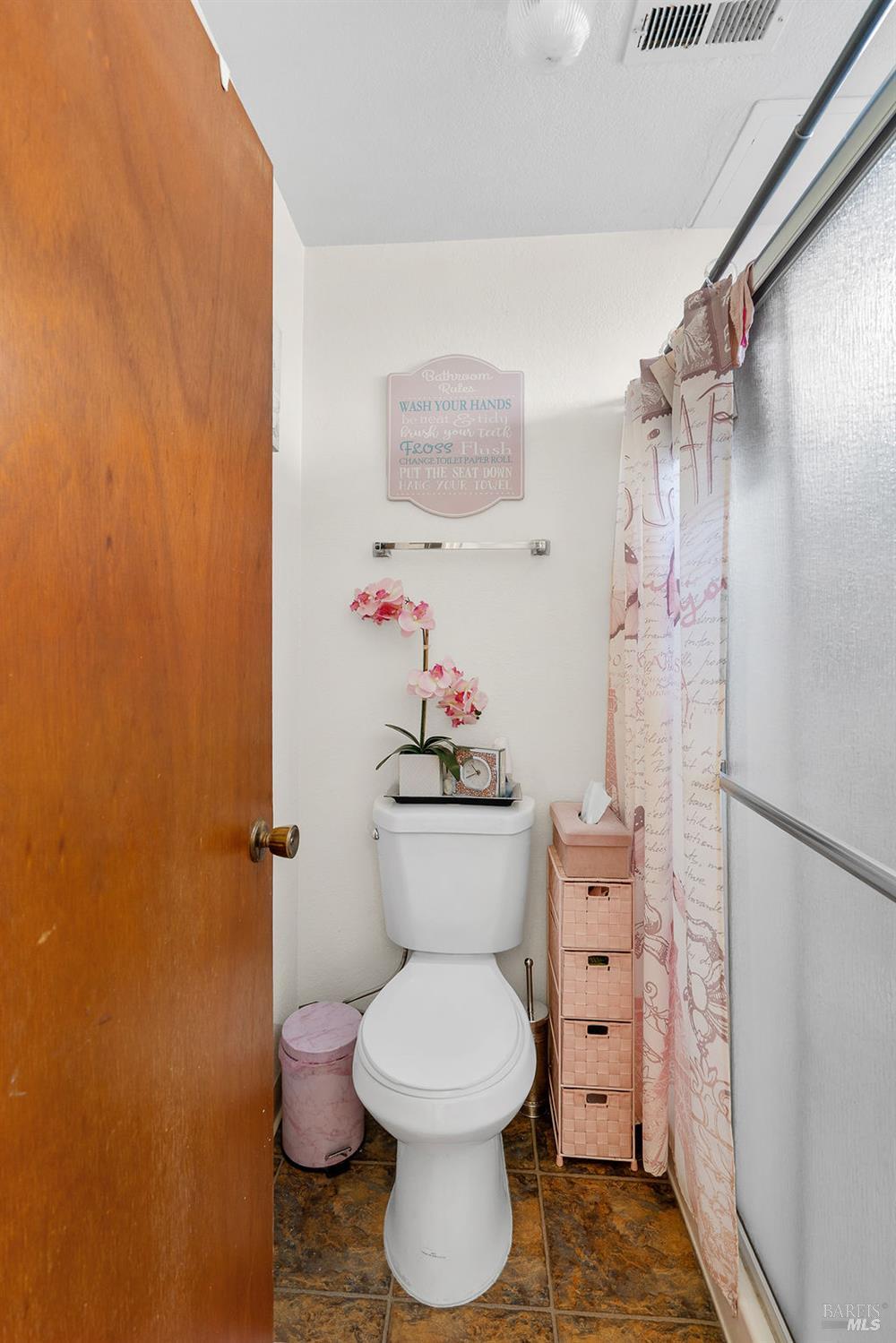 Detail Gallery Image 16 of 46 For 118 Yorkshire Ct, Vallejo,  CA 94591 - – Beds | – Baths