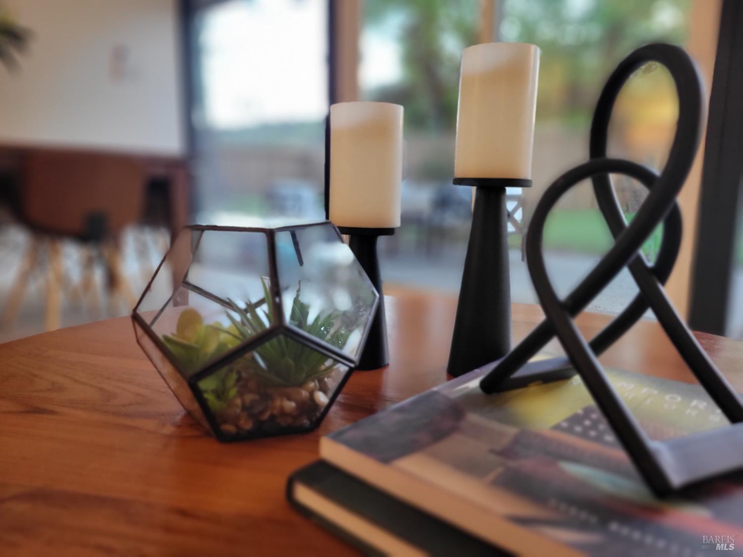 Detail Gallery Image 35 of 56 For 2151 Danberry Ln, San Rafael,  CA 94903 - 4 Beds | 2 Baths