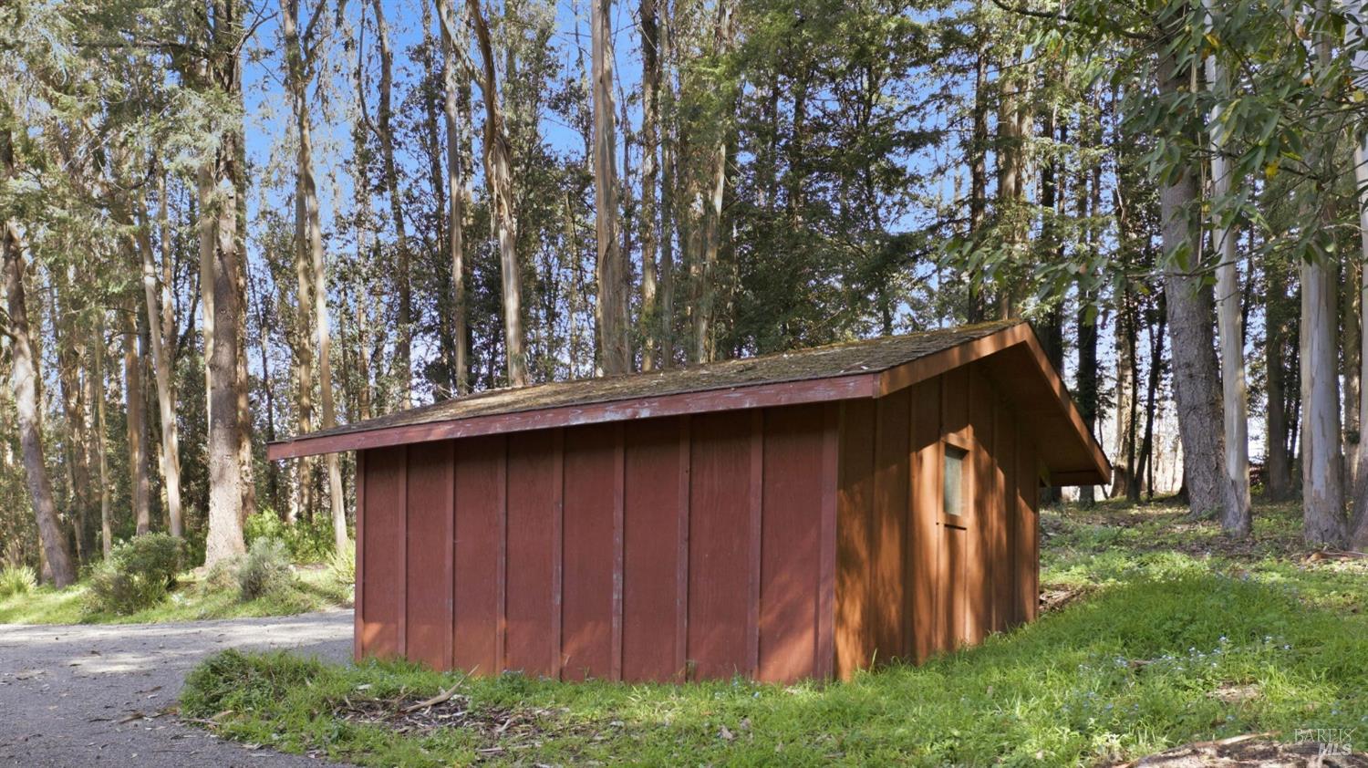 Detail Gallery Image 51 of 63 For 4142 Burnside Rd, Sebastopol,  CA 95472 - 3 Beds | 3 Baths