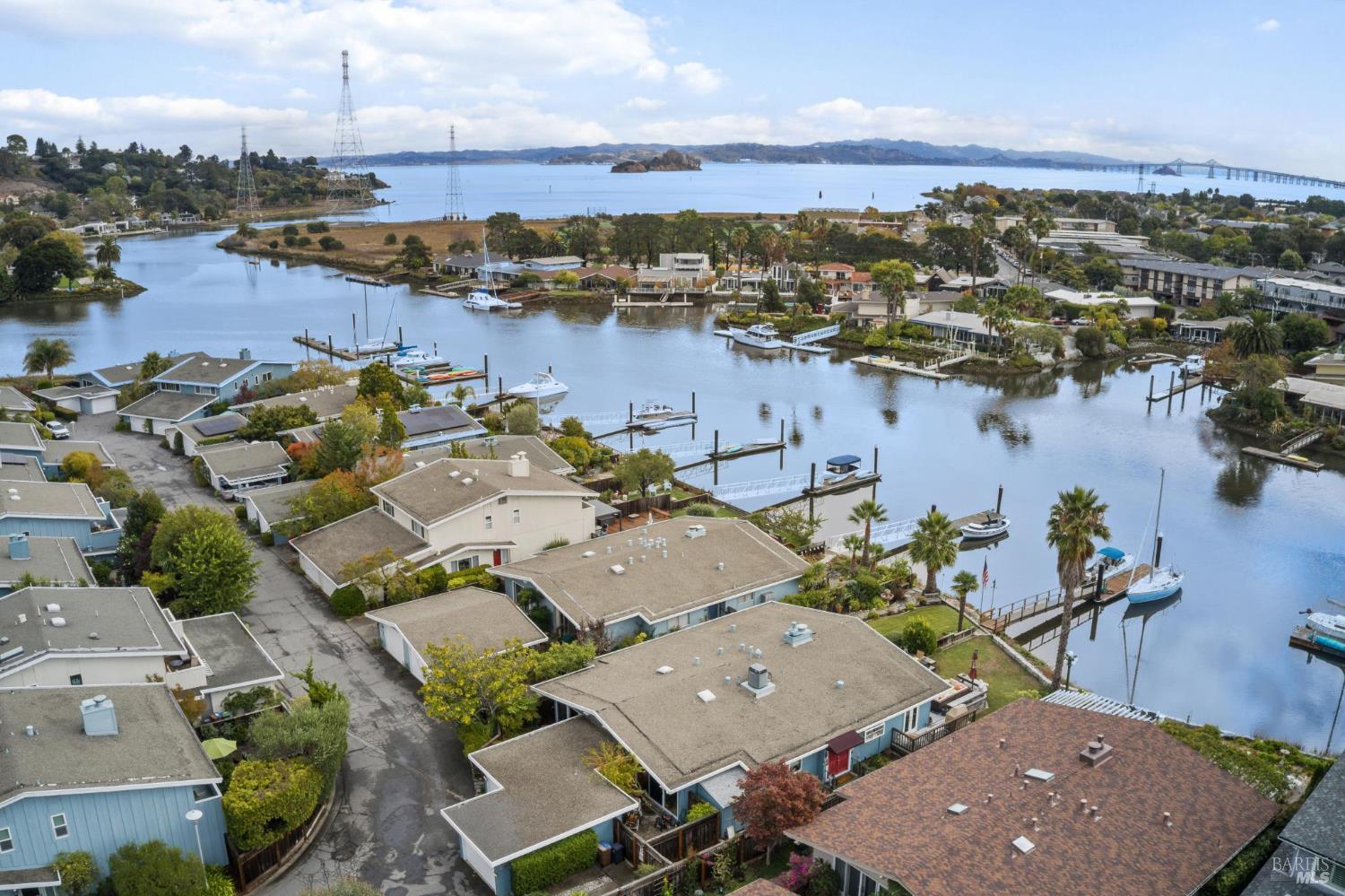 Detail Gallery Image 50 of 54 For 20 Porto Bello Dr, San Rafael,  CA 94901 - 2 Beds | 2 Baths