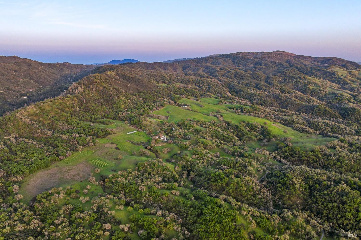 Detail Gallery Image 17 of 48 For 5155 Mill Creek Rd, Talmage,  CA 95481 - 4 Beds | 2 Baths