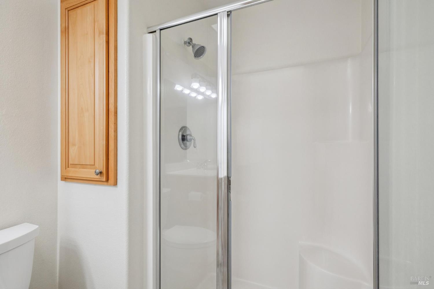 Detail Gallery Image 36 of 58 For 3 Hill Dr, Petaluma,  CA 94952 - 3 Beds | 2/1 Baths