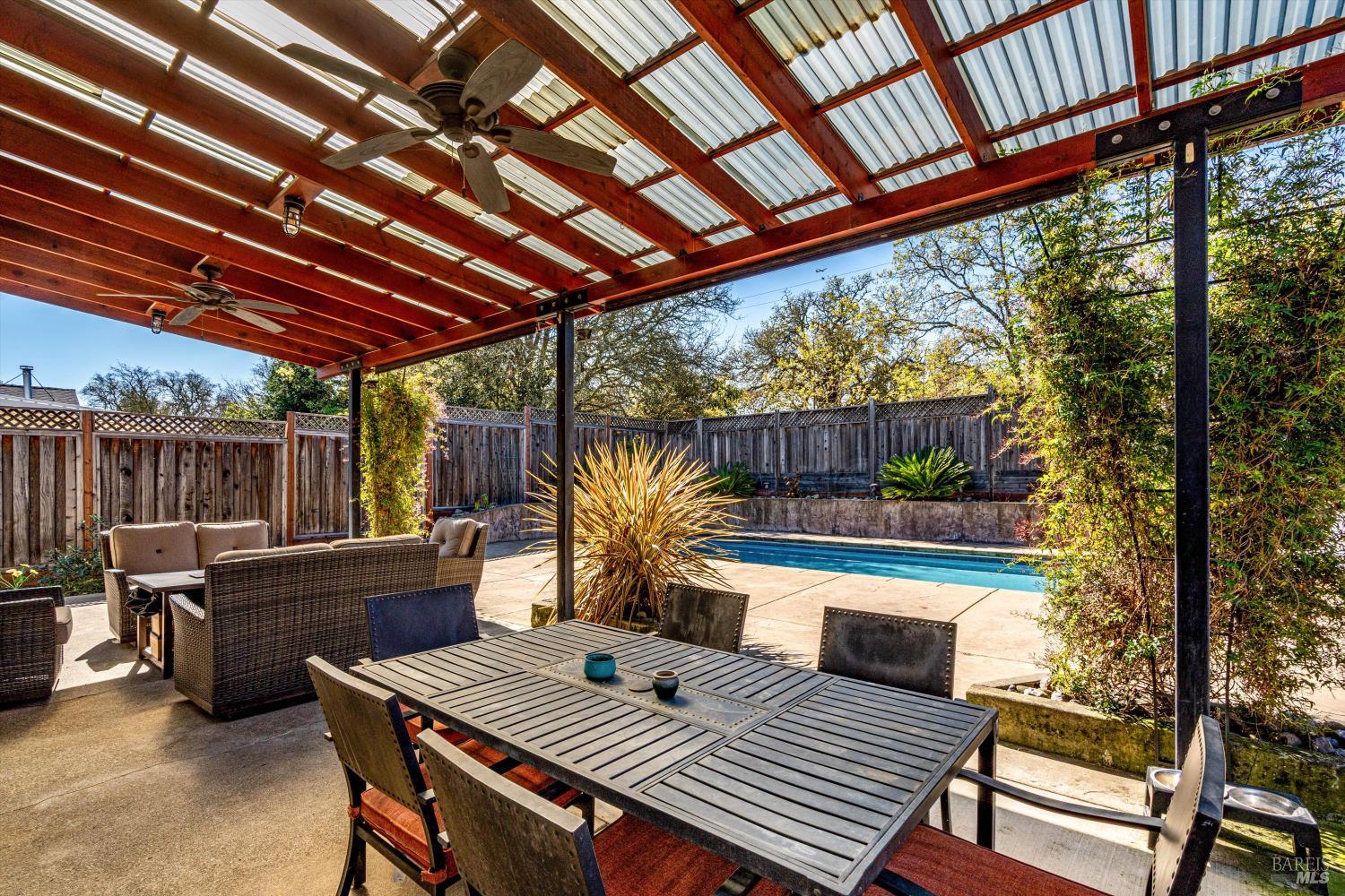 Detail Gallery Image 64 of 65 For 532 Walten Way, Windsor,  CA 95492 - 4 Beds | 2/1 Baths