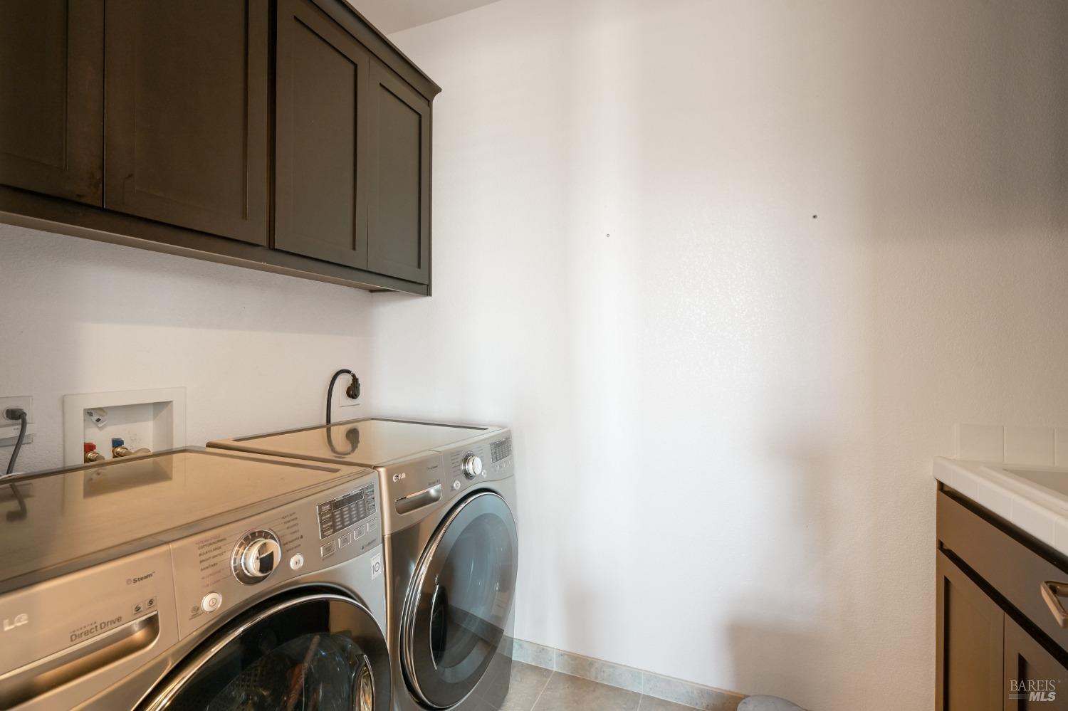 Detail Gallery Image 25 of 31 For 46 Audubon Way, Novato,  CA 94949 - 4 Beds | 3 Baths