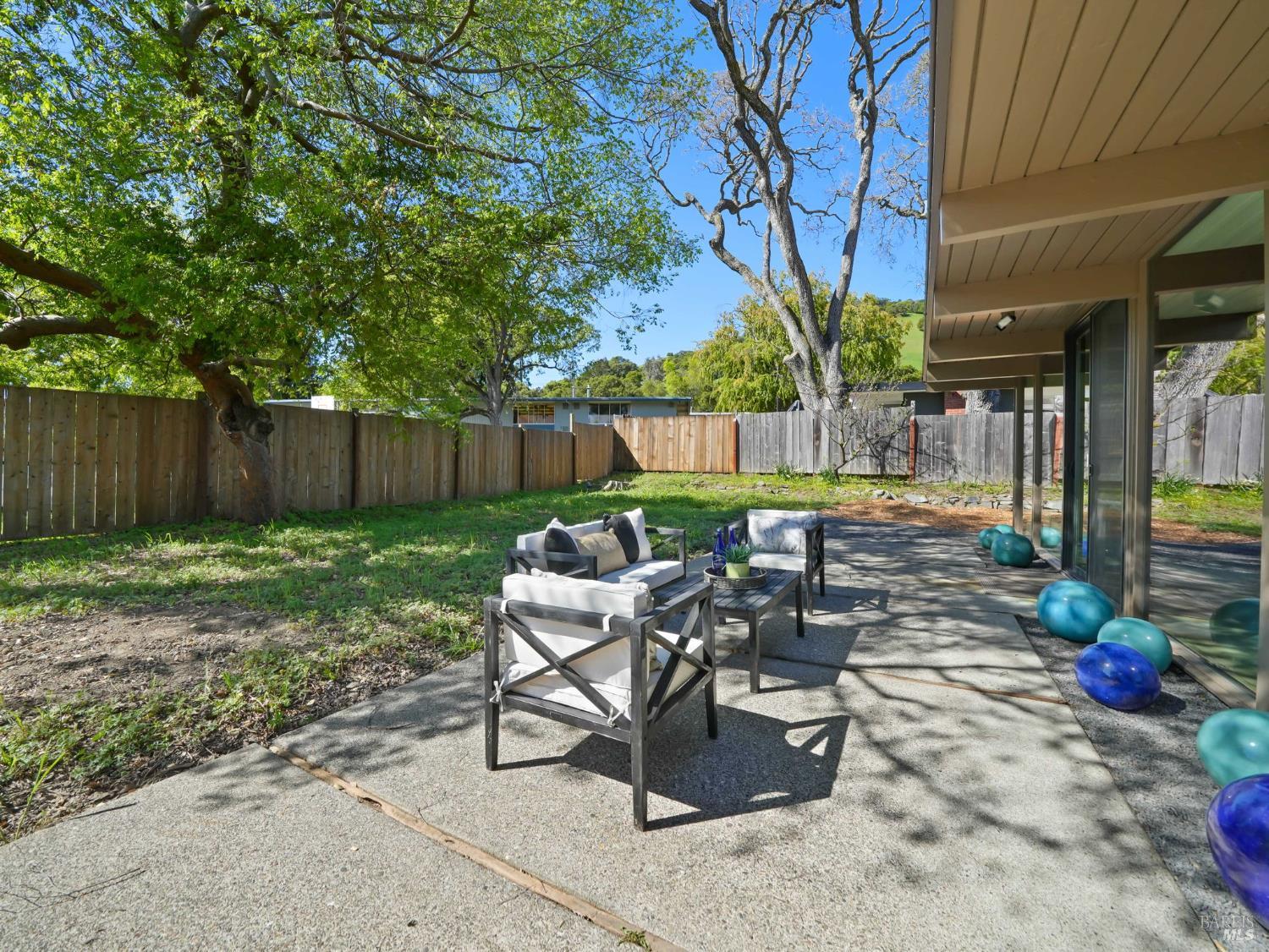 Detail Gallery Image 32 of 56 For 2151 Danberry Ln, San Rafael,  CA 94903 - 4 Beds | 2 Baths