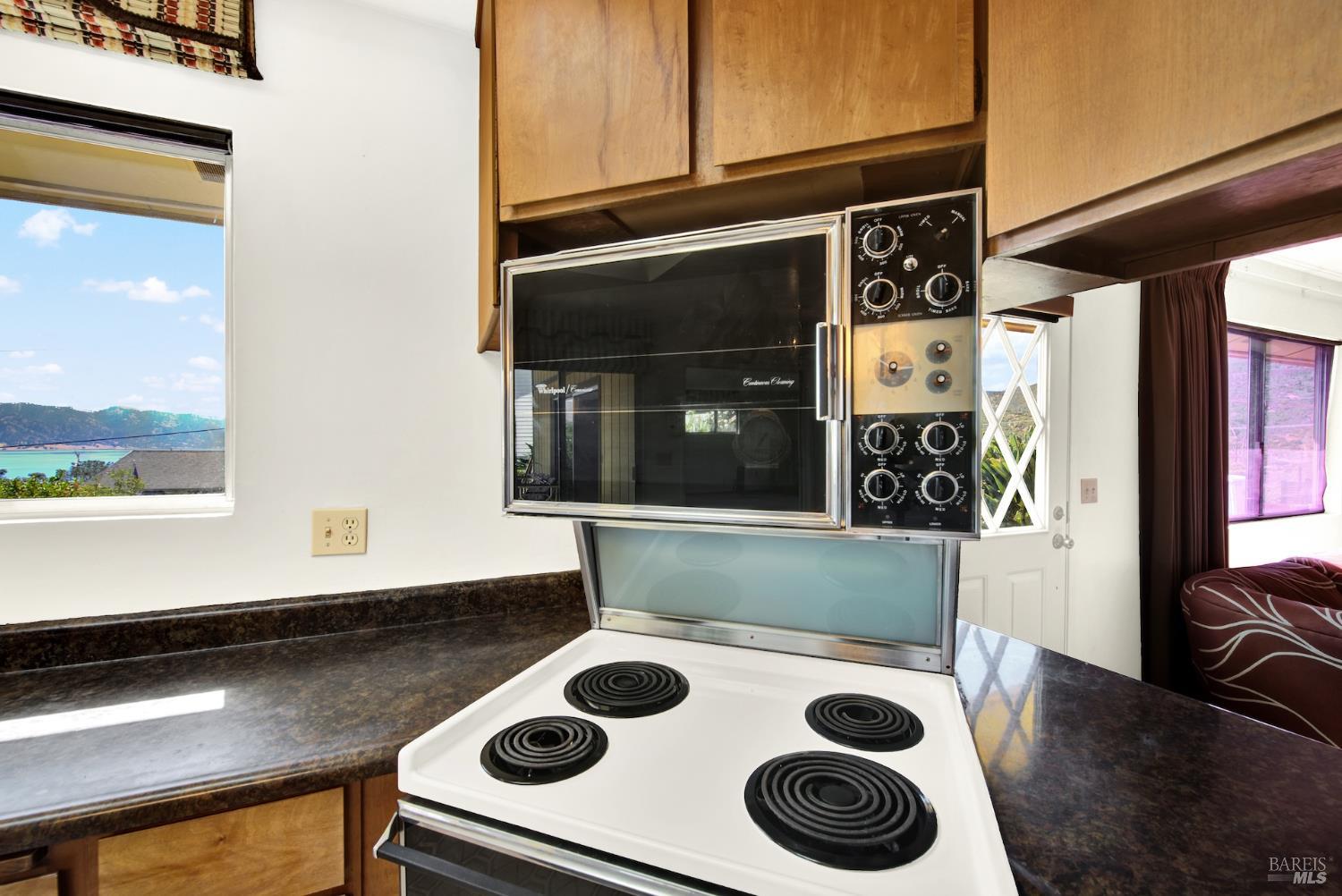 Detail Gallery Image 27 of 68 For 1090 Blueridge Dr, Napa,  CA 94558 - 2 Beds | 2 Baths