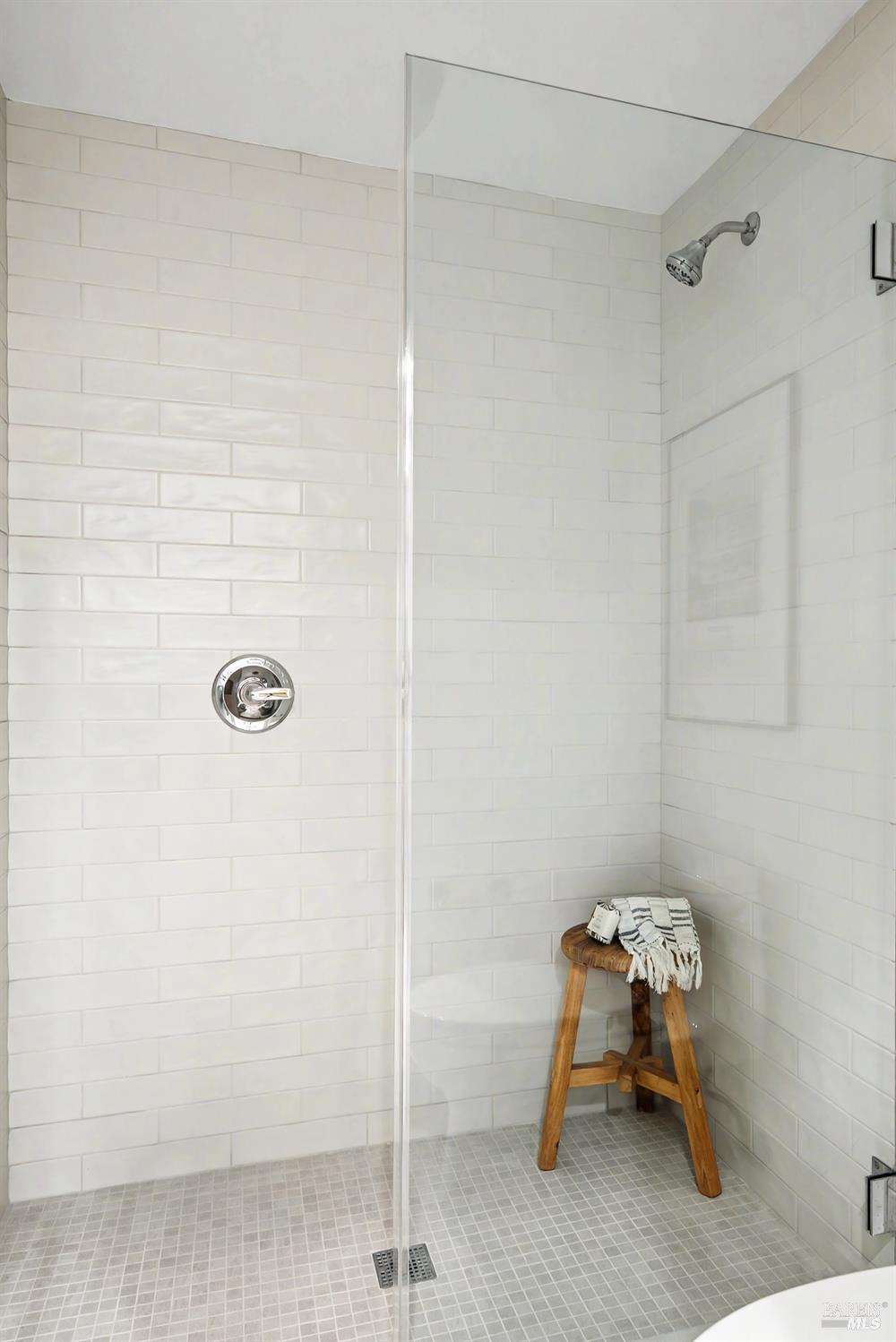 Detail Gallery Image 32 of 48 For 255 Knight Dr, San Rafael,  CA 94901 - 3 Beds | 2 Baths