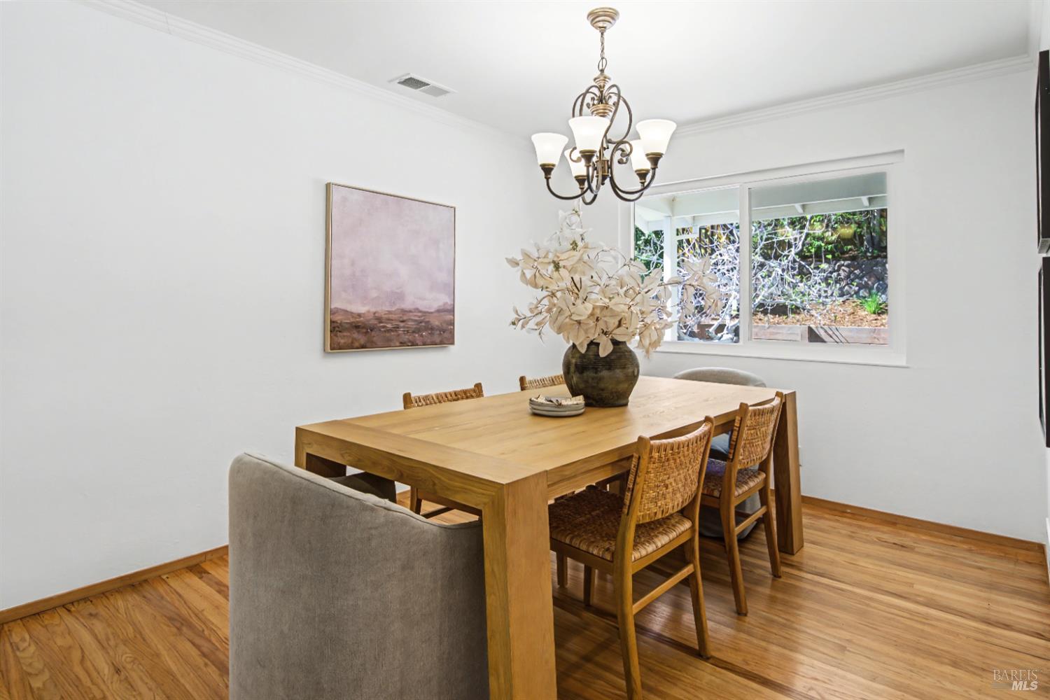 Detail Gallery Image 14 of 48 For 255 Knight Dr, San Rafael,  CA 94901 - 3 Beds | 2 Baths