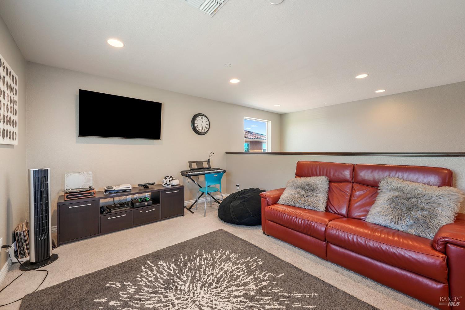 Detail Gallery Image 29 of 63 For 2481 Hancock Dr, Fairfield,  CA 94533 - 5 Beds | 3/1 Baths