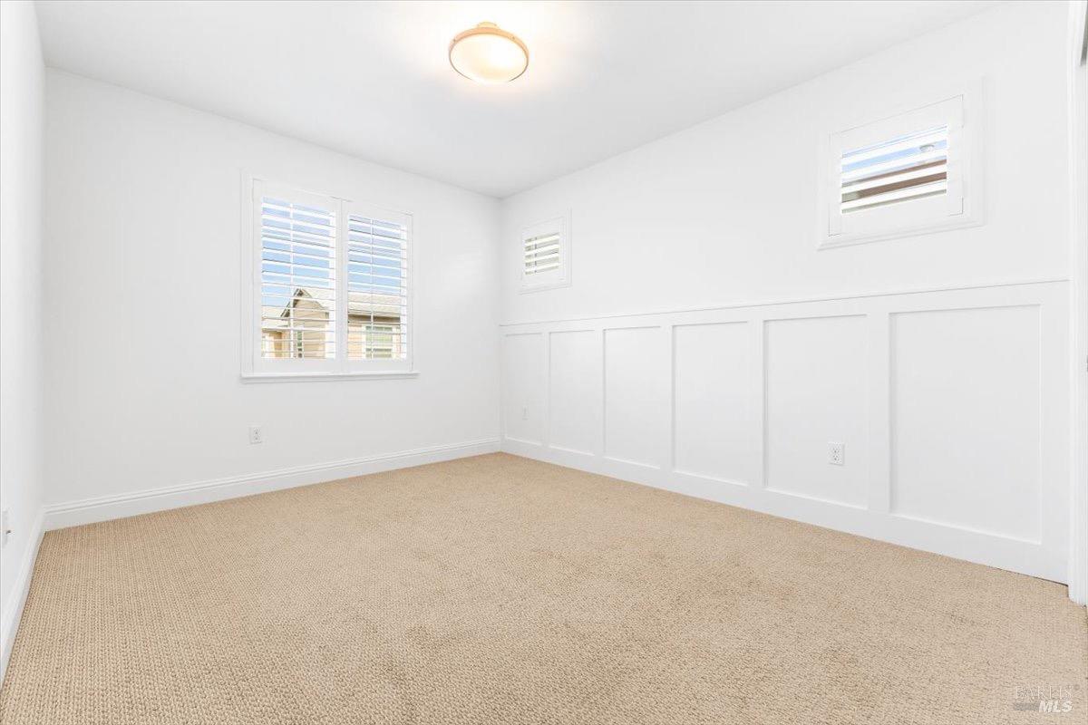 Detail Gallery Image 34 of 49 For 115 Lavender Cir, Healdsburg,  CA 95448 - 3 Beds | 2/1 Baths