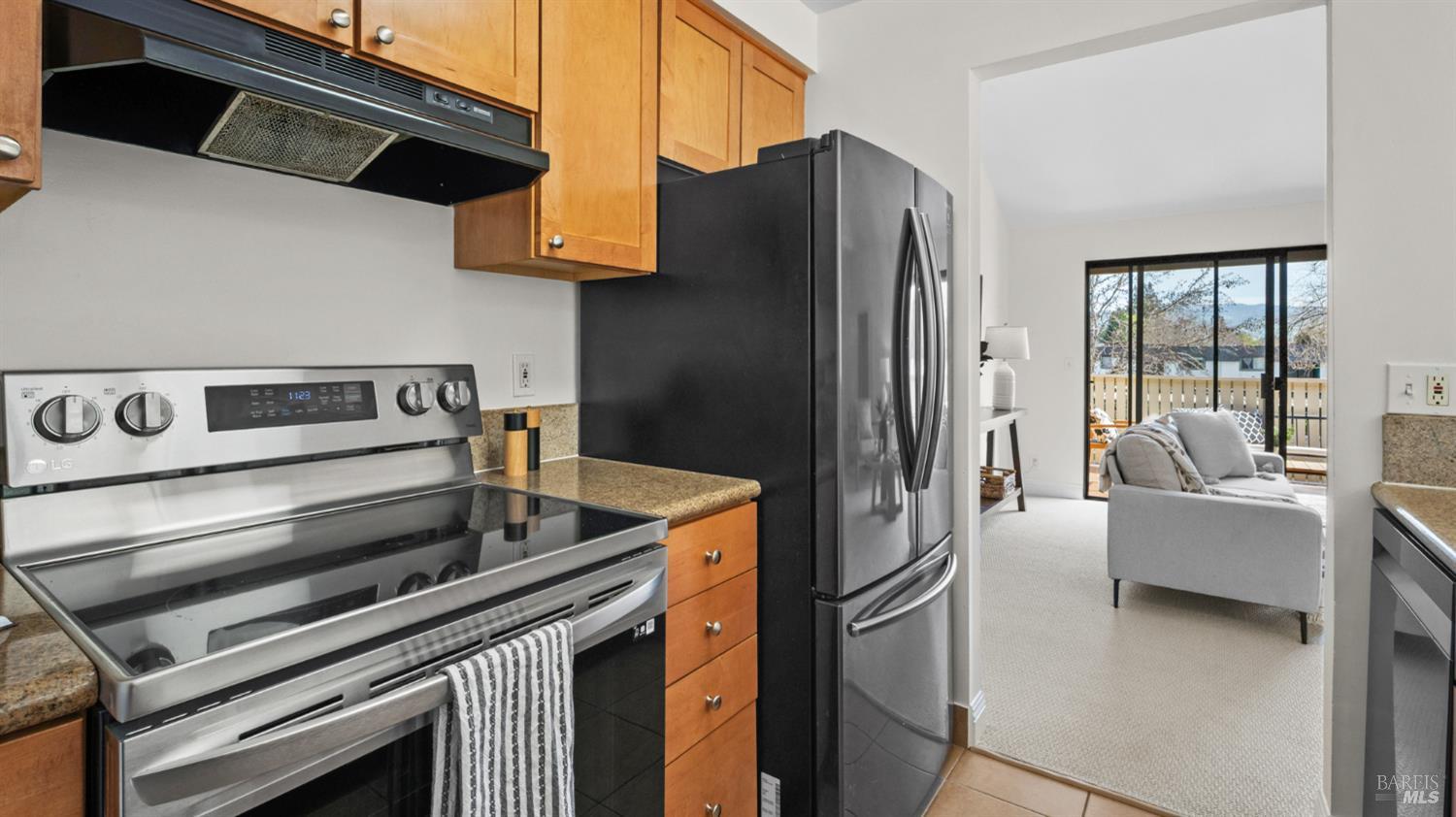 Detail Gallery Image 11 of 21 For 279 Enterprise Dr, Rohnert Park,  CA 94928 - 1 Beds | 1 Baths