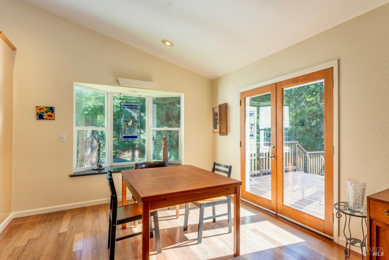 Detail Gallery Image 12 of 31 For 18940 Timber Pointe Dr, Fort Bragg,  CA 95437 - 4 Beds | 3 Baths