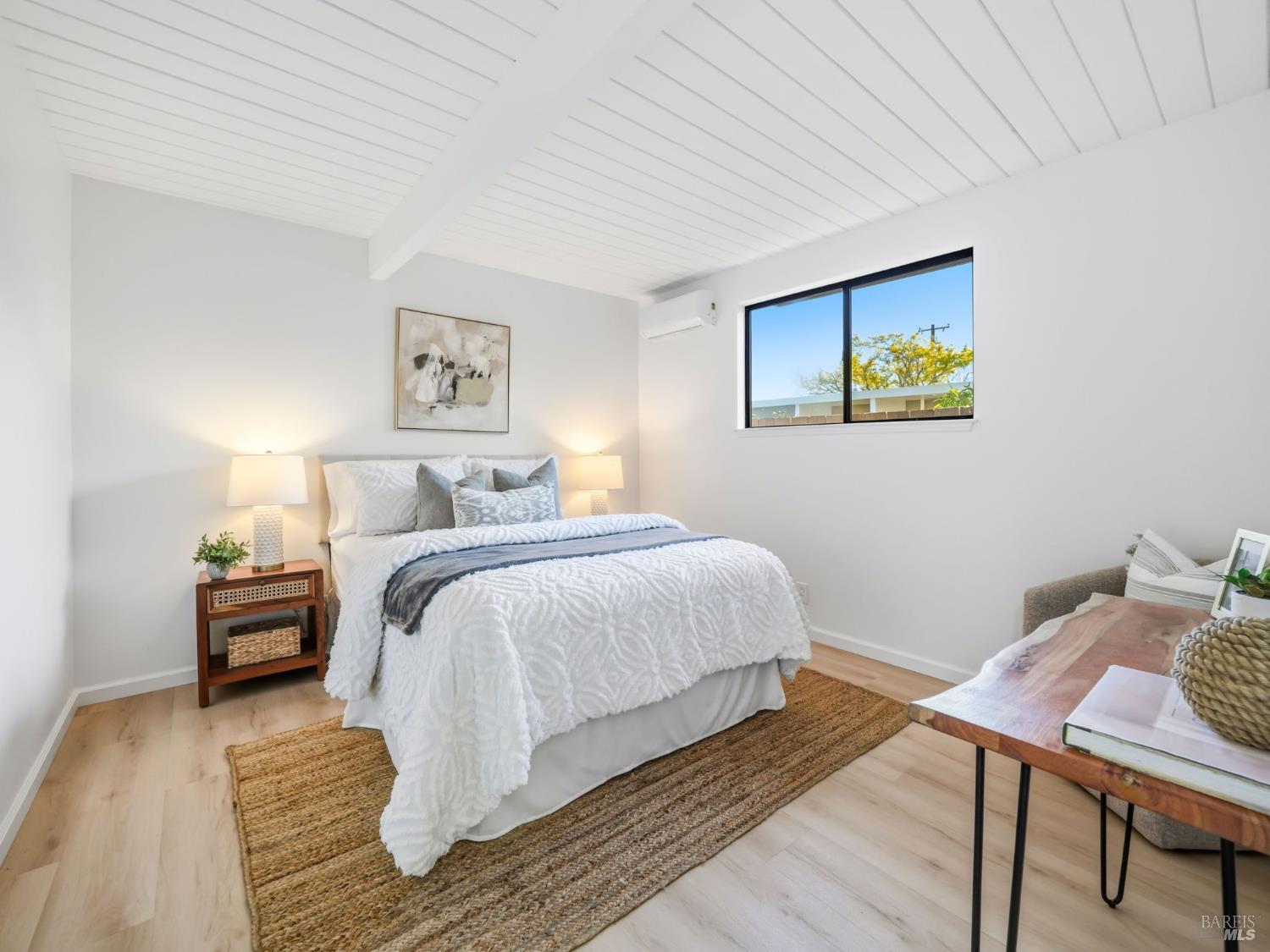 Detail Gallery Image 17 of 56 For 2151 Danberry Ln, San Rafael,  CA 94903 - 4 Beds | 2 Baths