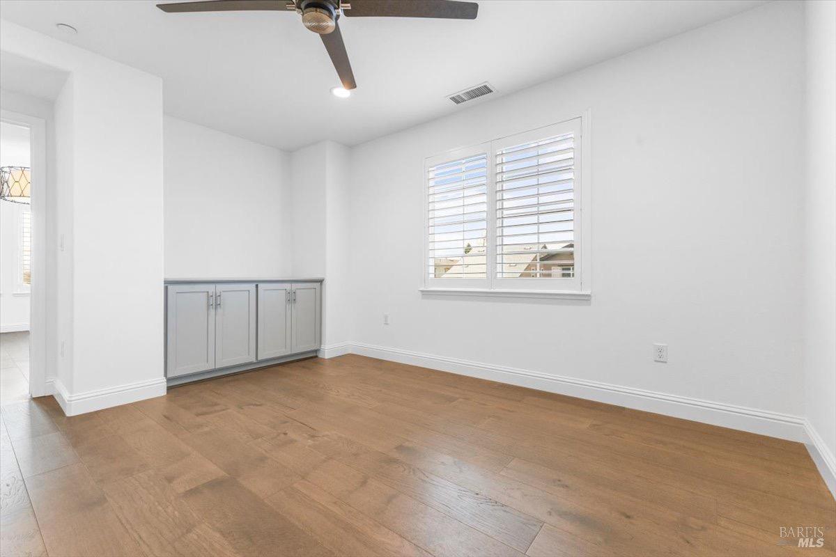 Detail Gallery Image 22 of 49 For 115 Lavender Cir, Healdsburg,  CA 95448 - 3 Beds | 2/1 Baths