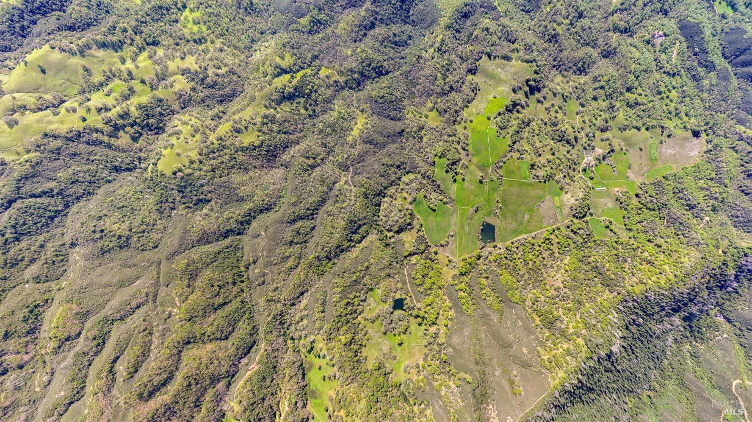 Detail Gallery Image 16 of 48 For 5155 Mill Creek Rd, Talmage,  CA 95481 - 4 Beds | 2 Baths