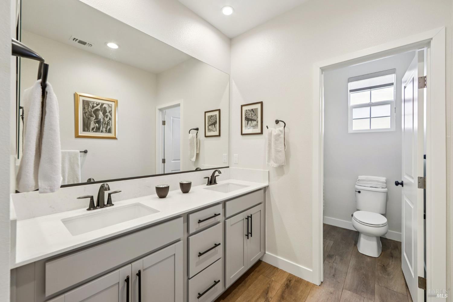 Detail Gallery Image 34 of 56 For 2453 Francisco Ave, Santa Rosa,  CA 95403 - 4 Beds | 3 Baths