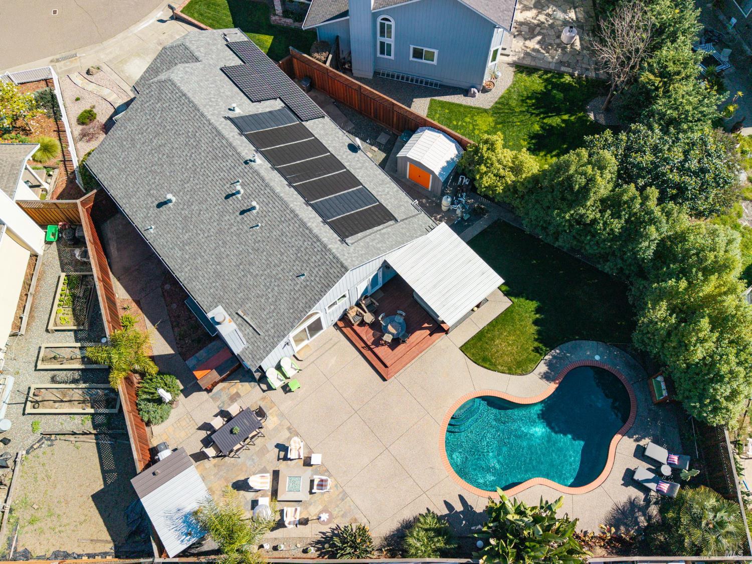 Detail Gallery Image 45 of 47 For 1301 Megan Pl, Rohnert Park,  CA 94928 - 3 Beds | 2 Baths