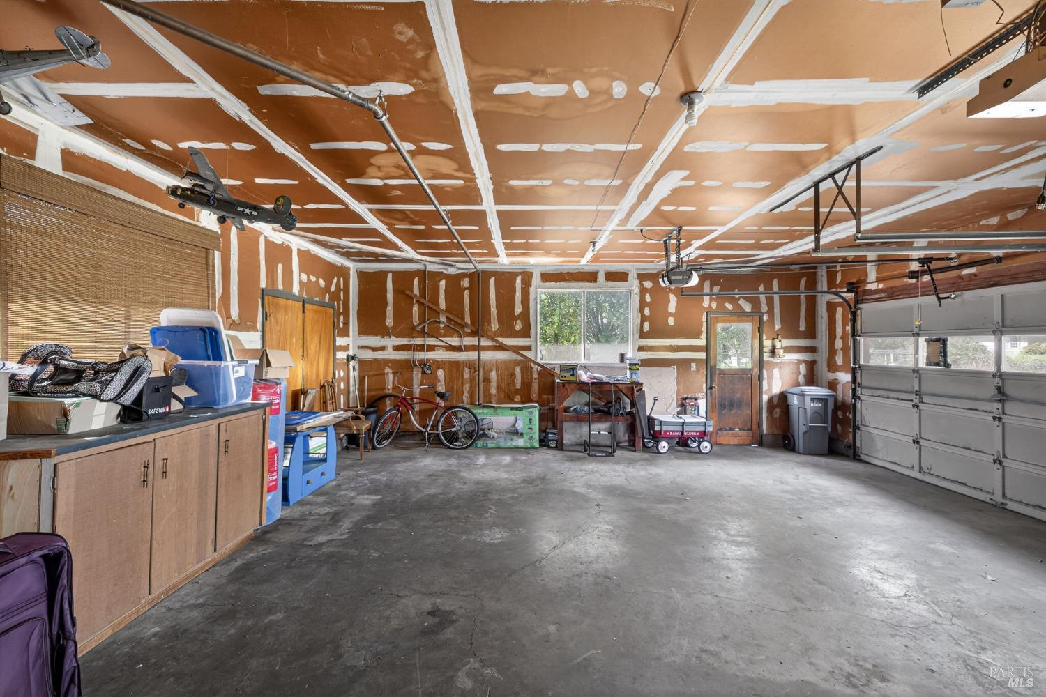 Detail Gallery Image 15 of 21 For 410 E Railroad Ave, Cotati,  CA 94931 - 3 Beds | 3 Baths