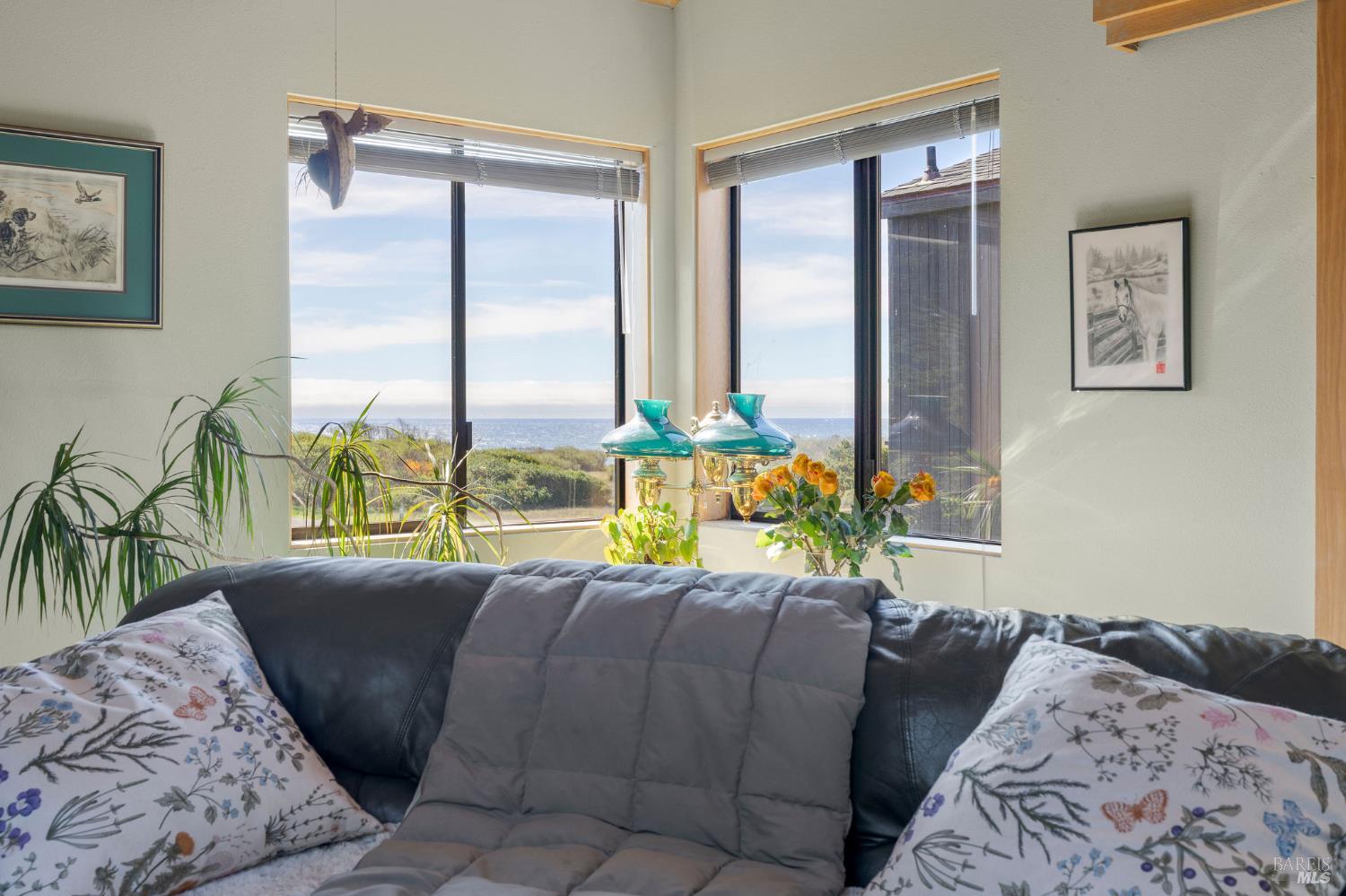 Detail Gallery Image 22 of 70 For 39574 Leeward Rd, The Sea Ranch,  CA 95497 - 2 Beds | 3 Baths