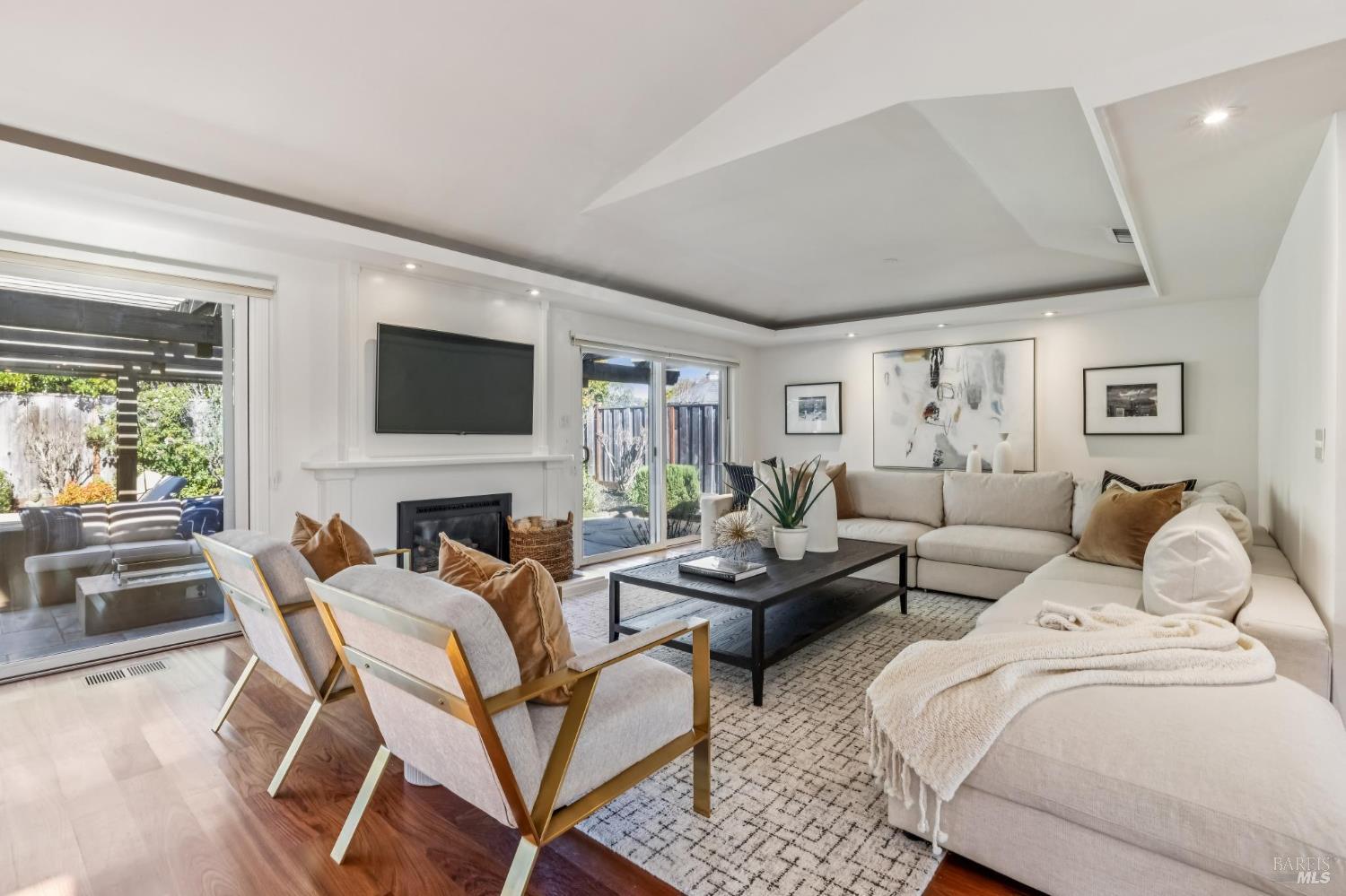 Detail Gallery Image 6 of 64 For 38 Cornell Ave, Larkspur,  CA 94939 - 5 Beds | 3 Baths