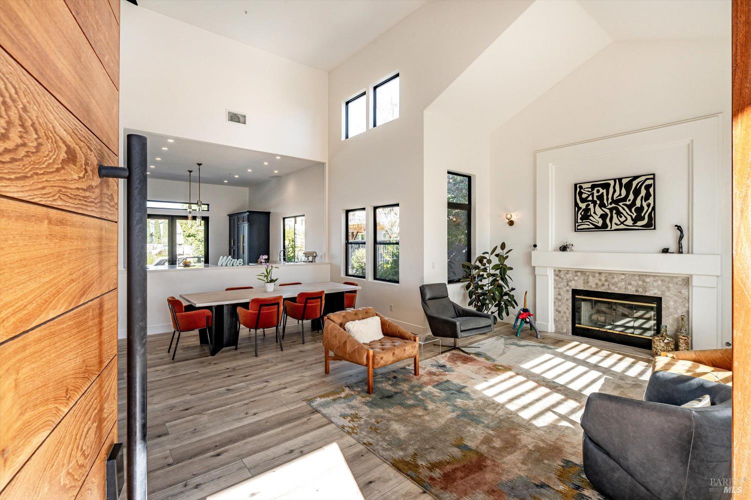 Detail Gallery Image 10 of 77 For 100 S Newport Dr, Napa,  CA 94559 - 4 Beds | 2/1 Baths