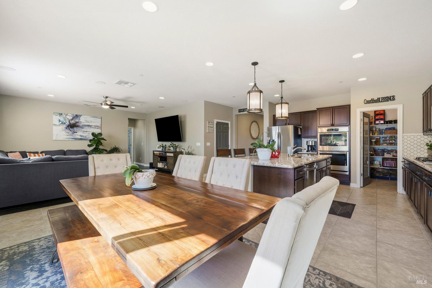 Detail Gallery Image 19 of 63 For 2481 Hancock Dr, Fairfield,  CA 94533 - 5 Beds | 3/1 Baths