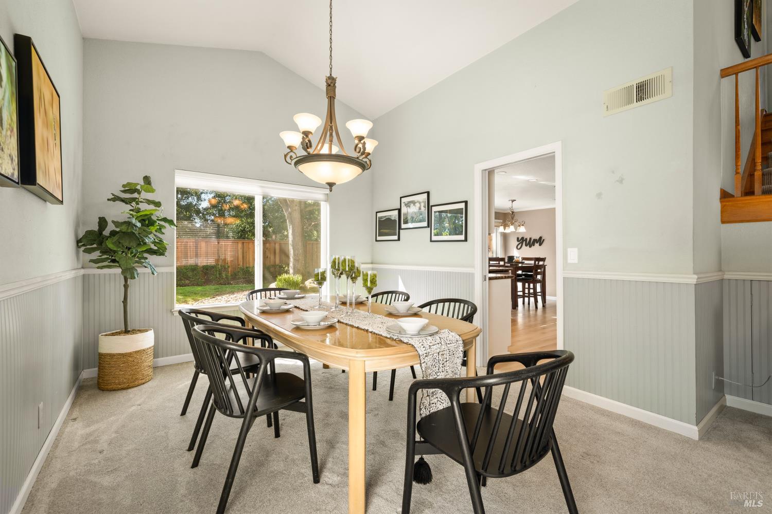 Detail Gallery Image 15 of 87 For 635 Daffodil Dr, Benicia,  CA 94510 - 4 Beds | 2/1 Baths