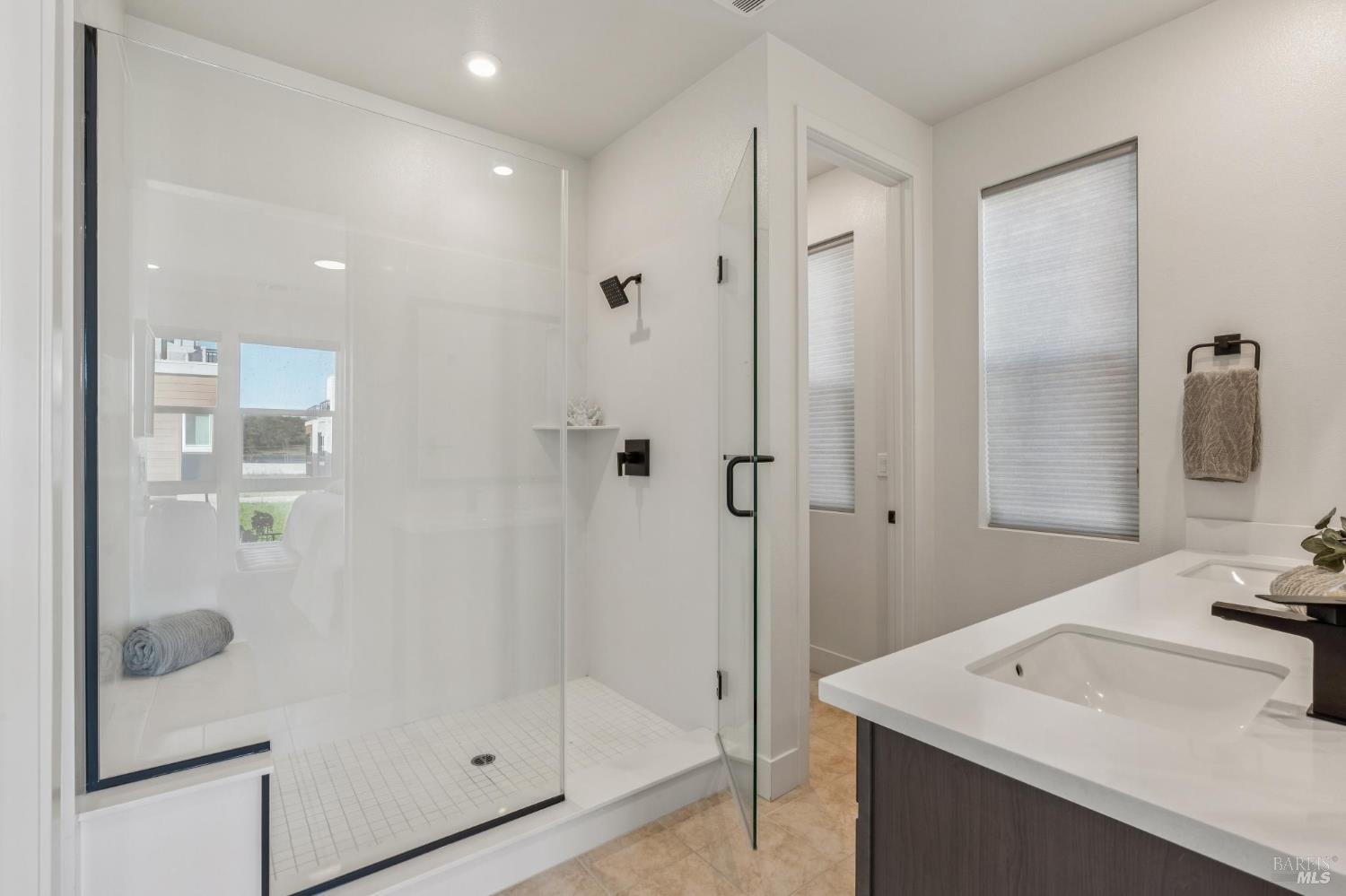 Detail Gallery Image 24 of 39 For 317 Verandah Ave, Novato,  CA 94945 - 3 Beds | 2/1 Baths