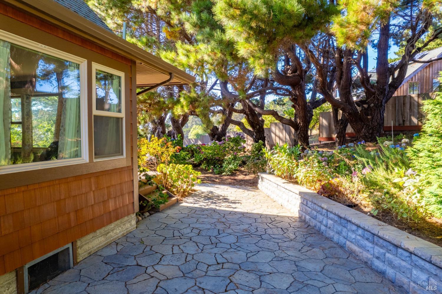 Detail Gallery Image 38 of 98 For 43500 Crispin Rd, Manchester,  CA 95459 - 3 Beds | 3 Baths