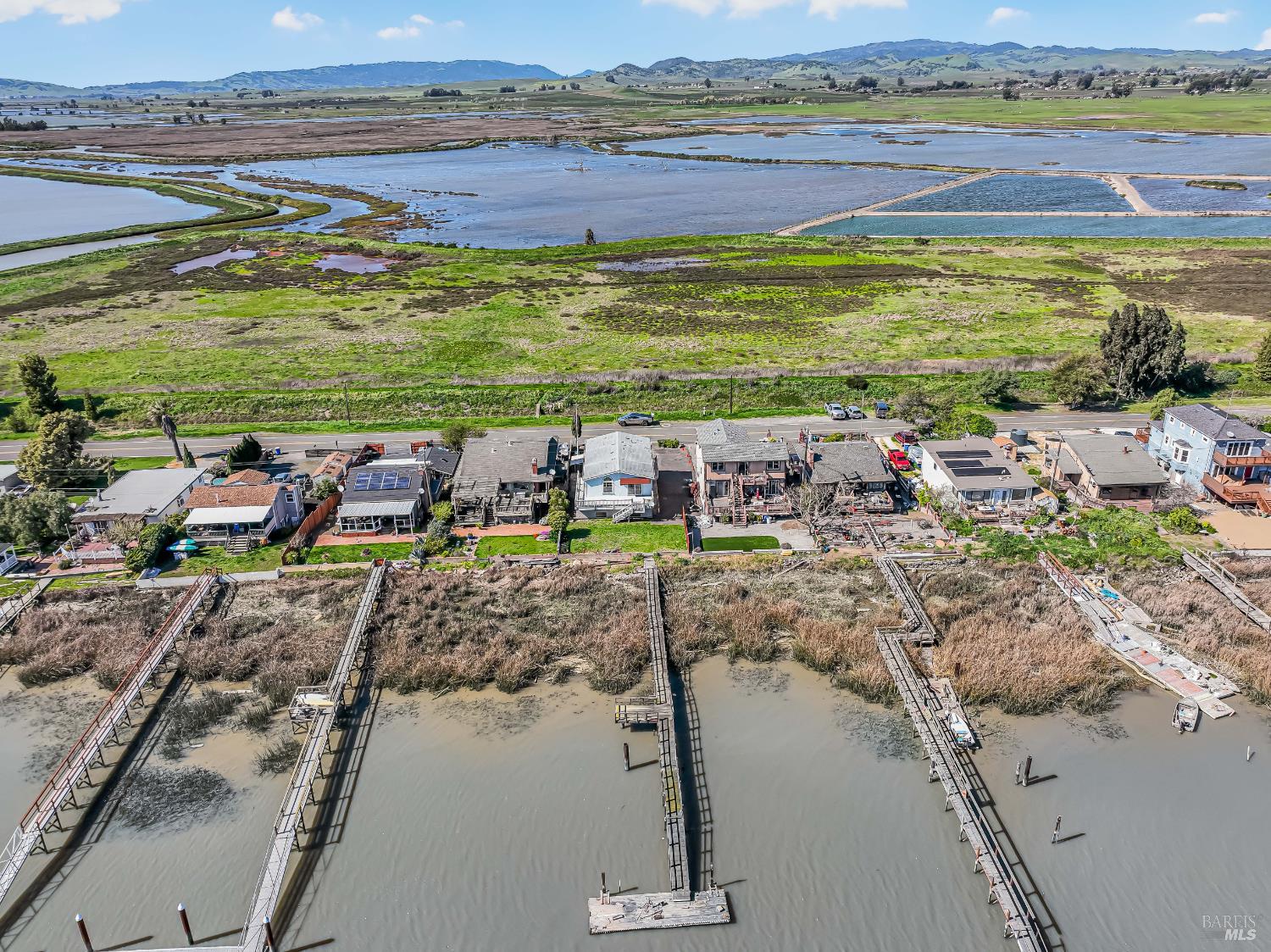 Detail Gallery Image 11 of 49 For 1680 Milton Rd, Napa,  CA 94559 - 2 Beds | 2 Baths