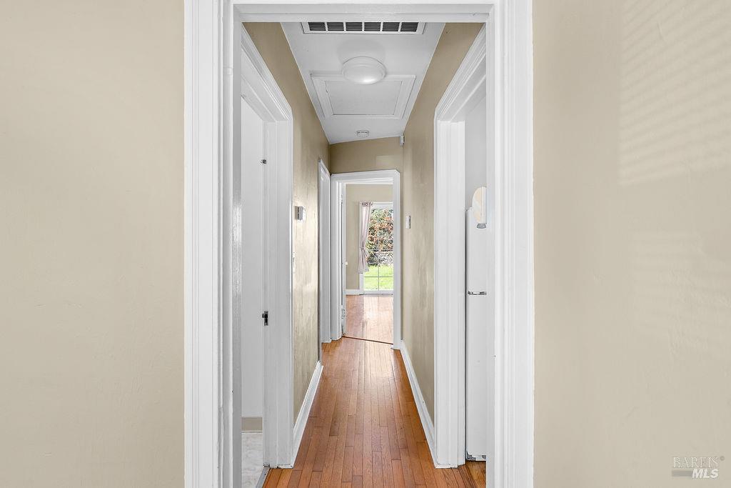 Detail Gallery Image 13 of 32 For 1434 Beach St, Vallejo,  CA 94590 - 2 Beds | 1 Baths