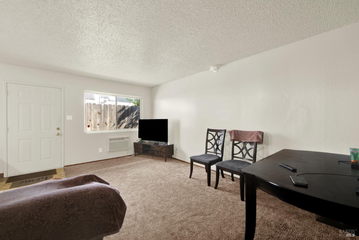 Detail Gallery Image 10 of 33 For 724 Delaware St, Fairfield,  CA 94533 - – Beds | – Baths