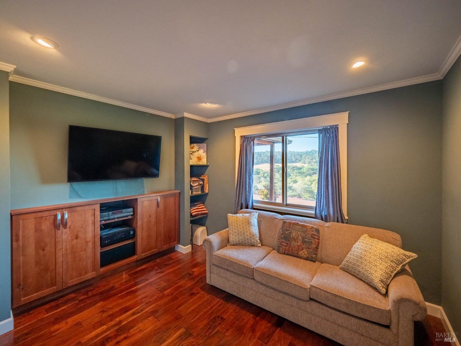 Detail Gallery Image 26 of 98 For 43500 Crispin Rd, Manchester,  CA 95459 - 3 Beds | 3 Baths