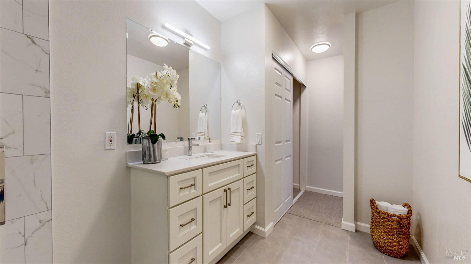 Detail Gallery Image 45 of 63 For 1253 Royal Oak Ter #C,  Novato,  CA 94947 - 3 Beds | 2/1 Baths