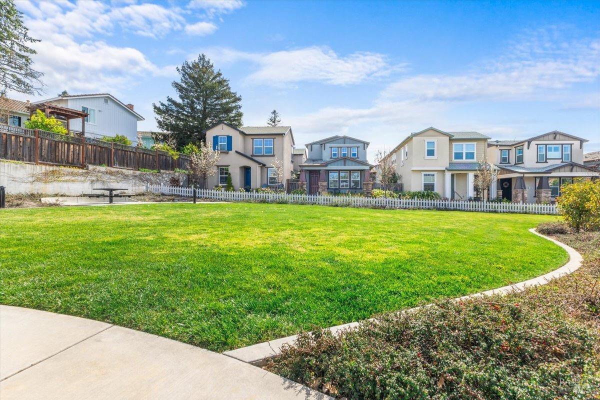 Detail Gallery Image 49 of 49 For 115 Lavender Cir, Healdsburg,  CA 95448 - 3 Beds | 2/1 Baths