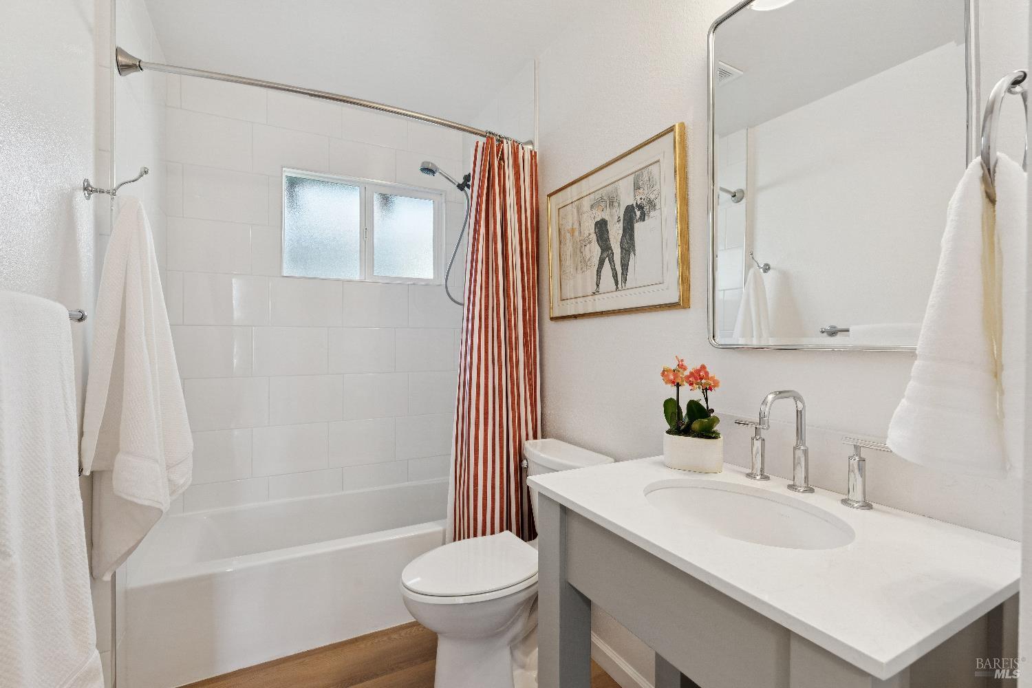 Detail Gallery Image 24 of 31 For 731 5th St, Sonoma,  CA 95476 - 3 Beds | 2 Baths