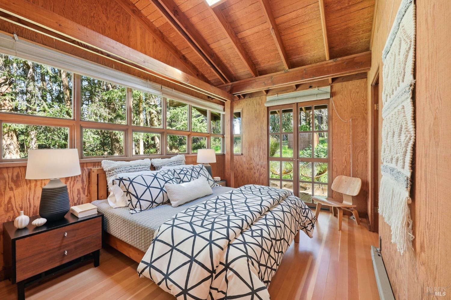 Detail Gallery Image 24 of 63 For 4142 Burnside Rd, Sebastopol,  CA 95472 - 3 Beds | 3 Baths