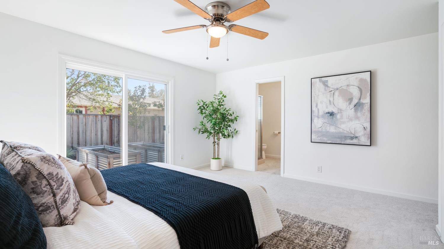 Detail Gallery Image 17 of 34 For 3528 Yale Dr, Santa Rosa,  CA 95405 - 3 Beds | 2 Baths