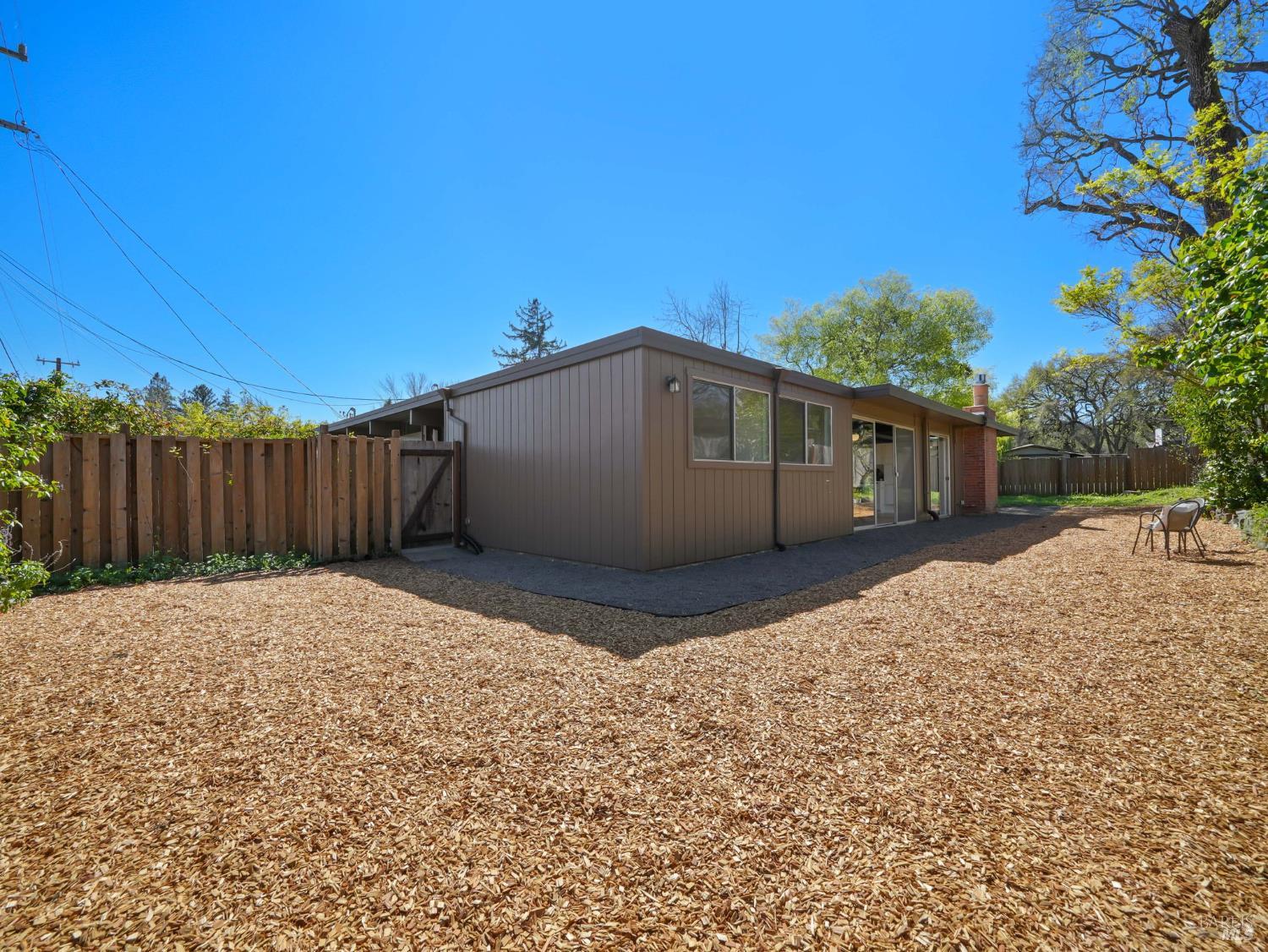 Detail Gallery Image 34 of 56 For 2151 Danberry Ln, San Rafael,  CA 94903 - 4 Beds | 2 Baths