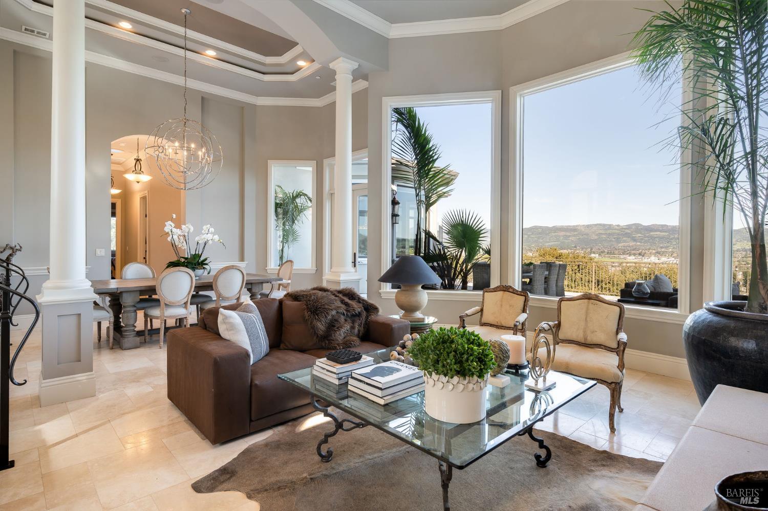 Detail Gallery Image 8 of 68 For 10 Canterbury Dr, Napa,  CA 94558 - 3 Beds | 3/1 Baths