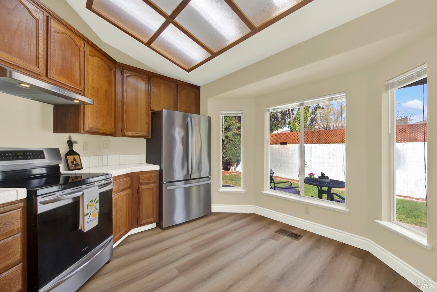 Detail Gallery Image 24 of 50 For 329 Ridgecrest Cir, Suisun City,  CA 94585 - 2 Beds | 2 Baths