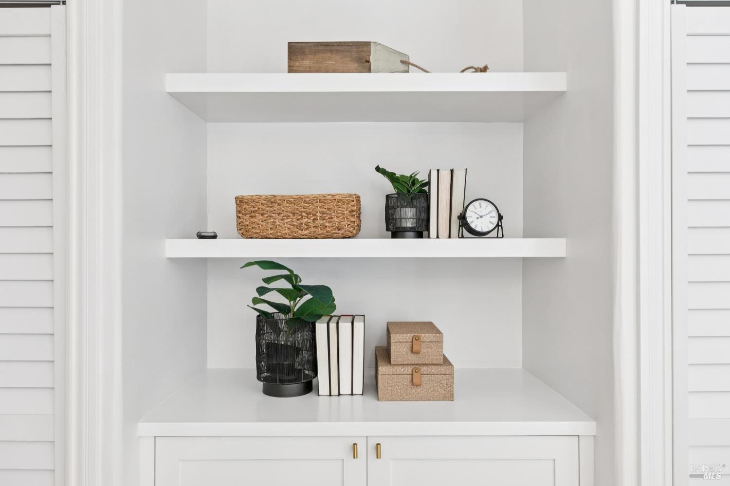 Detail Gallery Image 21 of 31 For 334 Karen Way, Tiburon,  CA 94920 - 4 Beds | 2 Baths