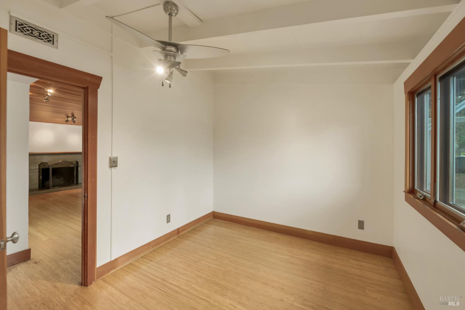 Detail Gallery Image 13 of 52 For 838 Oakwood Dr, Sonoma,  CA 95476 - 3 Beds | 2 Baths