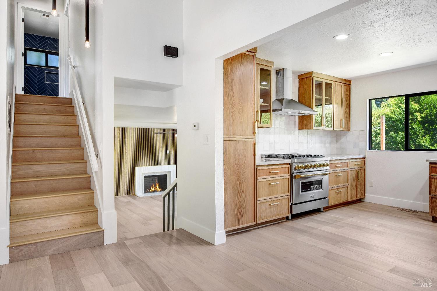 Detail Gallery Image 18 of 48 For 690 Hudson Ct, Sonoma,  CA 95476 - 4 Beds | 3 Baths