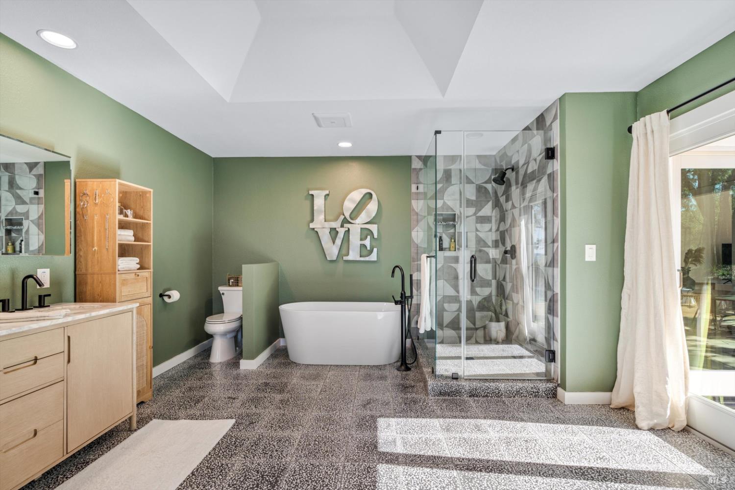 Detail Gallery Image 47 of 70 For 1236 N Fitch Mountain Rd, Healdsburg,  CA 95448 - 3 Beds | 2/1 Baths