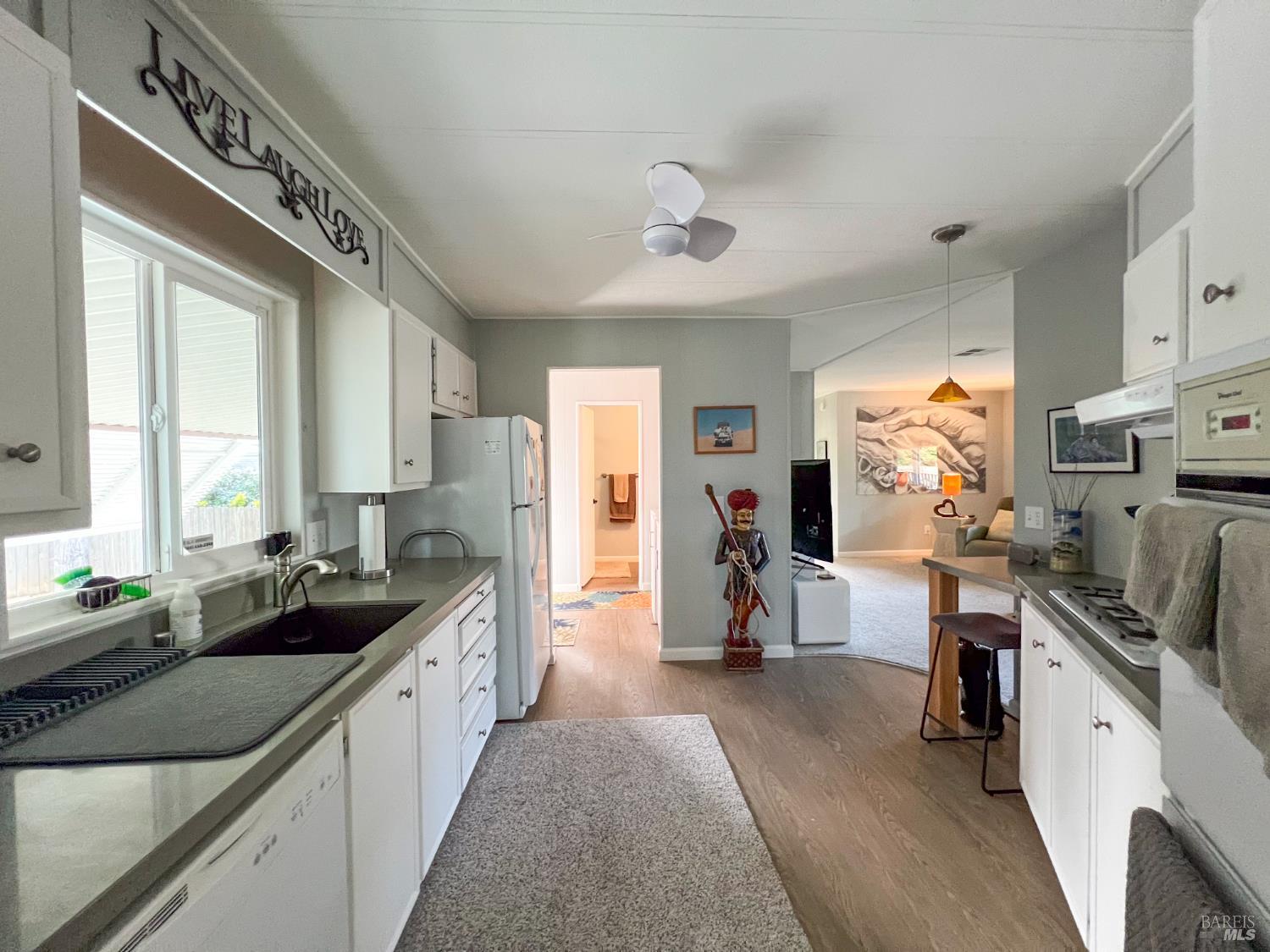 Detail Gallery Image 8 of 66 For 145 Bear Flag Rd, Sonoma,  CA 95476 - 3 Beds | 2 Baths