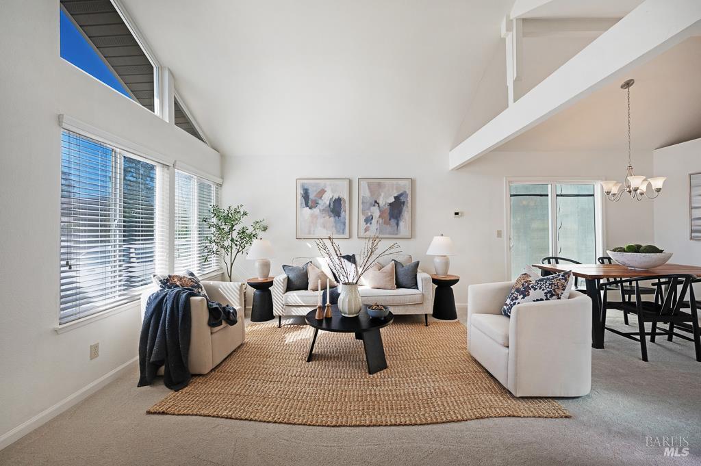 Detail Gallery Image 5 of 27 For 962 Camino Coronado Unkn, Rohnert Park,  CA 94928 - 4 Beds | 2 Baths