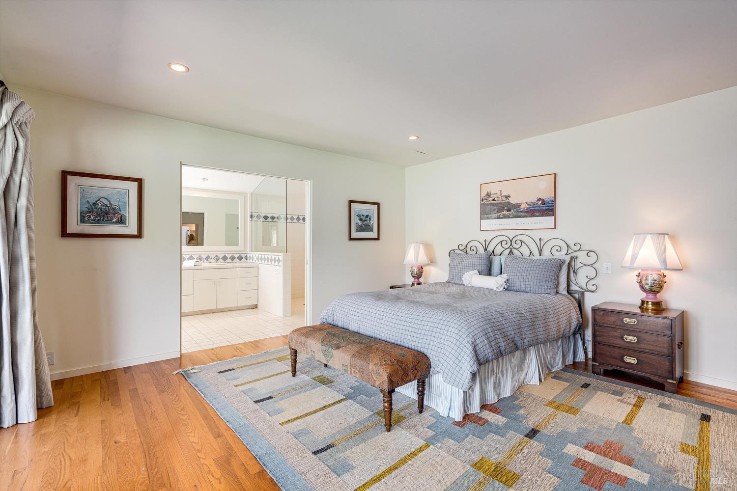 Detail Gallery Image 25 of 57 For 1740 Conn Valley Rd, Saint Helena,  CA 94574 - 3 Beds | 3/1 Baths