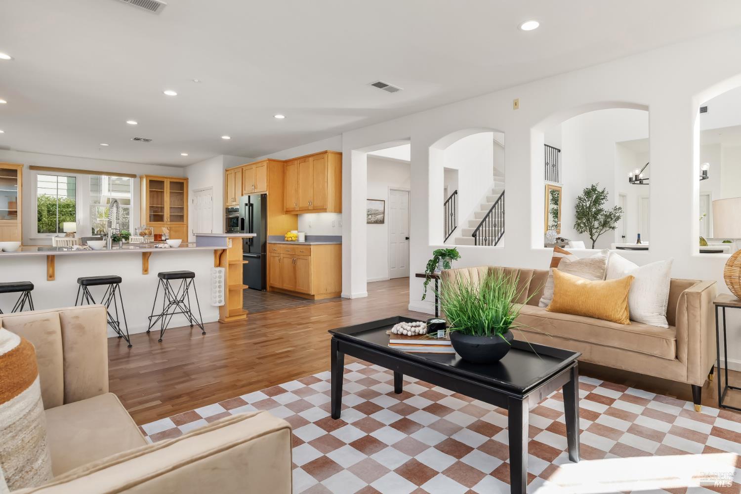 Detail Gallery Image 9 of 26 For 62 Richardson Rd, Novato,  CA 94949 - 5 Beds | 3 Baths