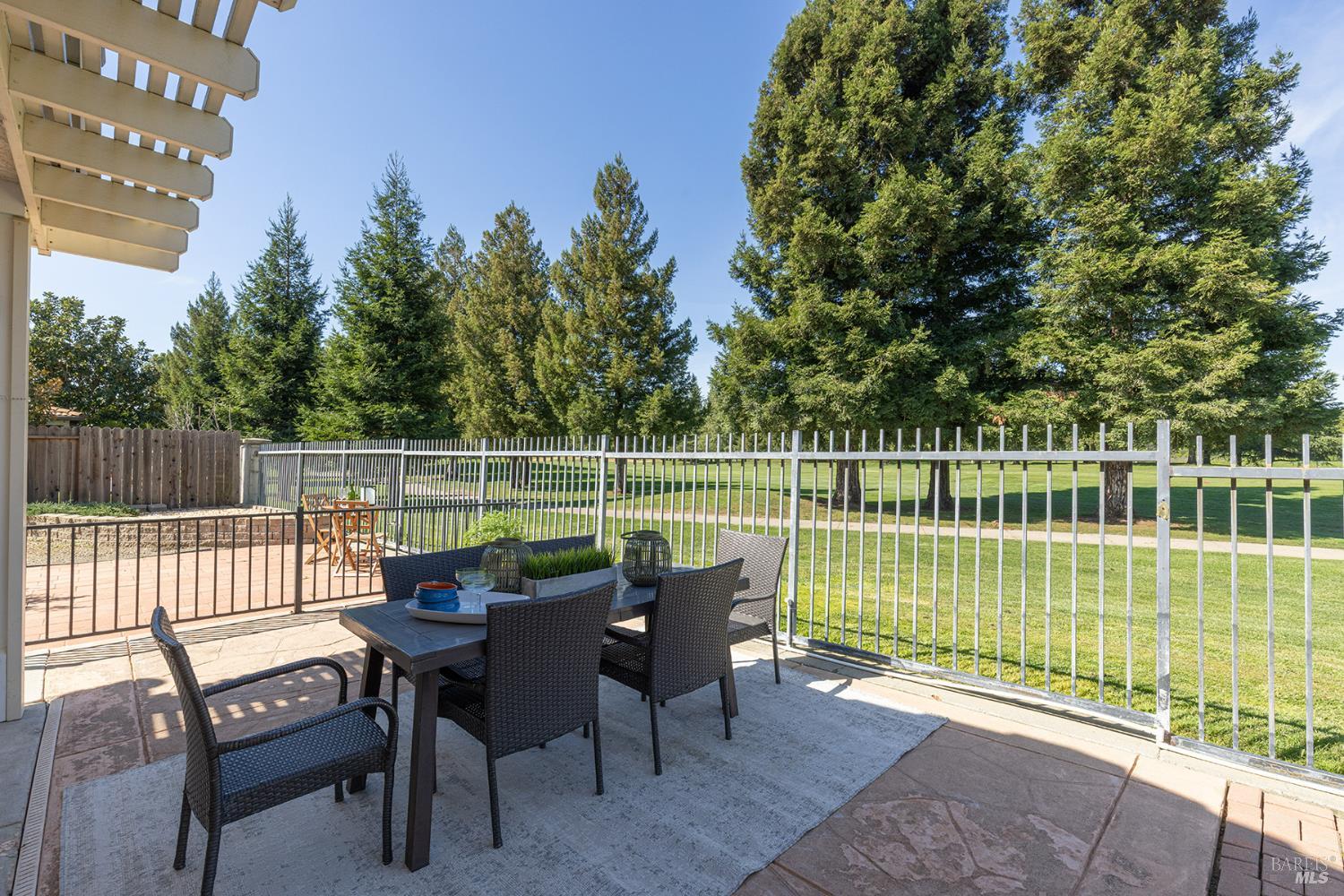 Detail Gallery Image 40 of 56 For 3896 Doral Dr, Fairfield,  CA 94533 - 4 Beds | 2 Baths